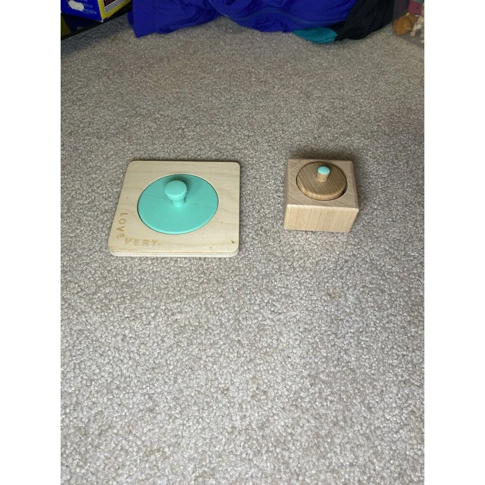 Lovevery Montessori Wooden Puzzle Set Fine Motor Baby Toddler Learning Toy